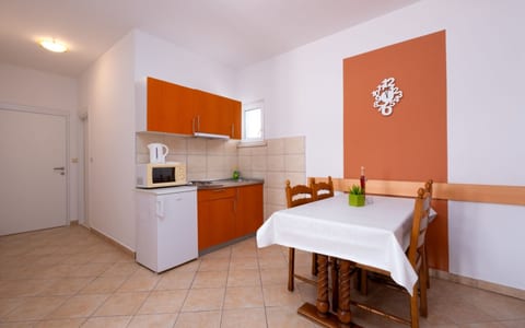 Apartments Mat - Unit 371823-13