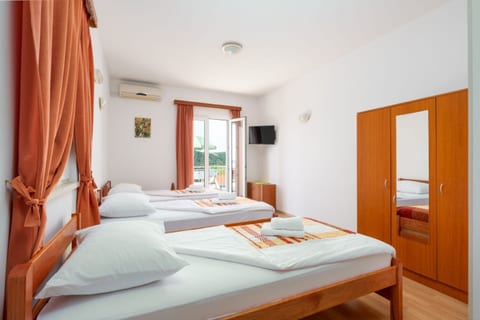 Apartments Mat - Unit 371823-13