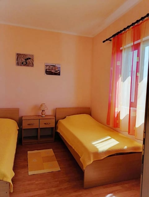 Apartments Toni - Unit 371840-13