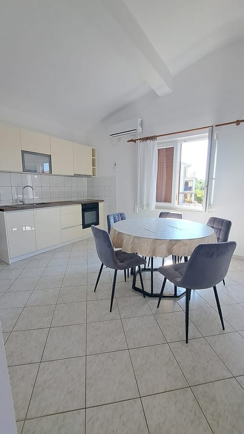 Apartments Ante - Unit 371853-13