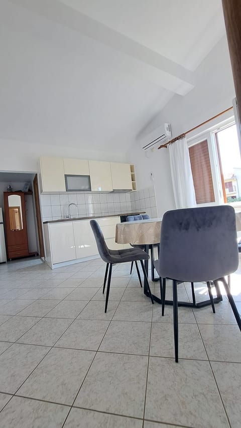 Apartments Ante - Unit 371853-13