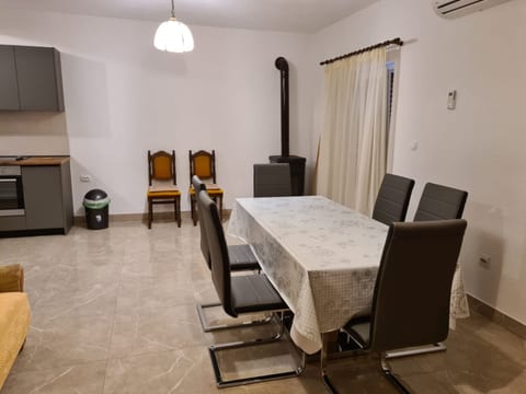 Apartments Ante - Unit 371854-13