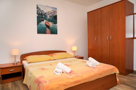 Apartments Ante - Unit 371854-13