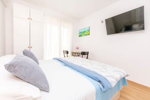 Apartments Mir - Unit 371867-13