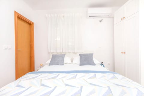 Apartments Mir - Unit 371867-13