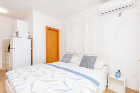 Apartments Mir - Unit 371867-13