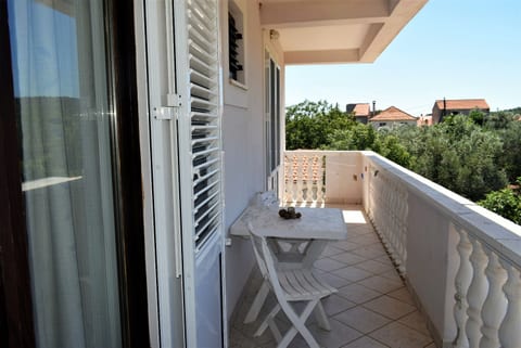 Apartment Maja - Unit 375401-13