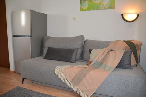 Apartment Maja - Unit 375401-13