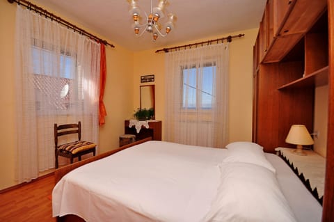 Apartments Kat - Unit 371933-13