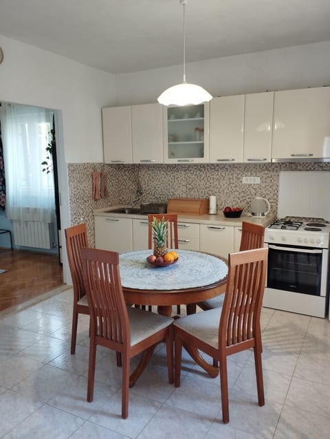 Apartments Kat - Unit 371933-13