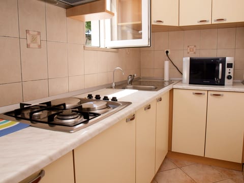 Apartment Jela - Unit 373012-13
