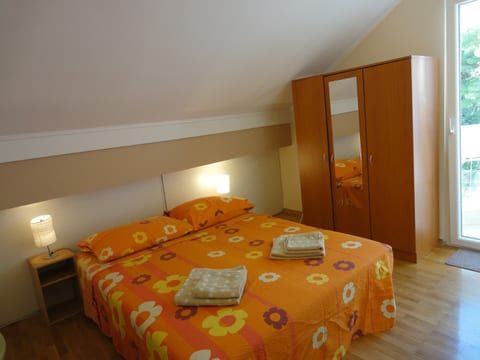 Apartment Maria - Unit 372401-13