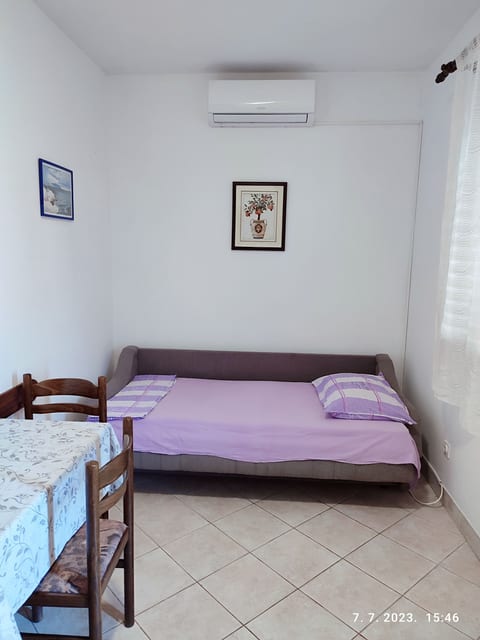 Apartment Slaven - Unit 372006-13