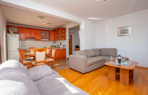 Apartment Zdravko - Unit 372009-13
