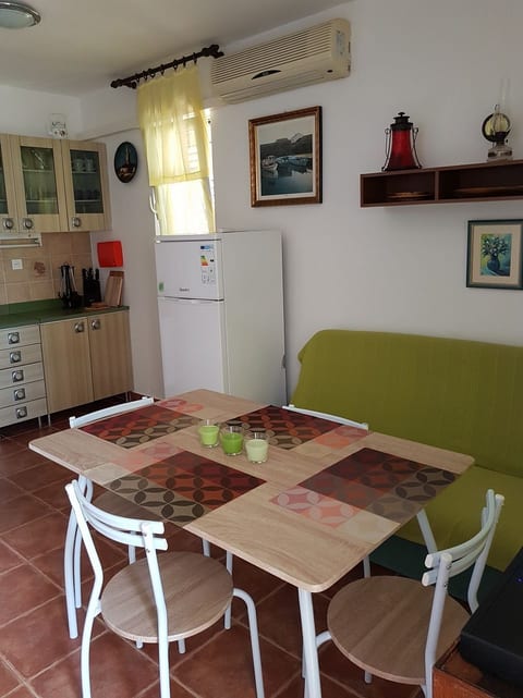 Apartment Natad - Unit 372026-13