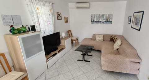 House More - Unit 372030-13