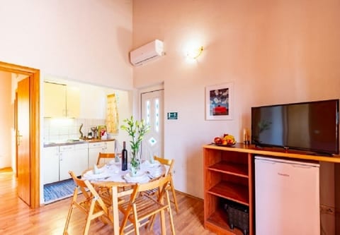 Apartments Željko - Unit 372043-13