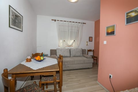 Apartment and Rooms Marlene - Unit 372077-13