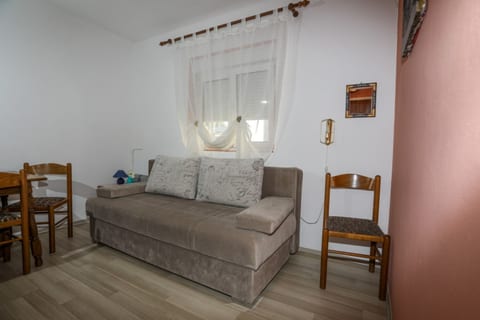 Apartment and Rooms Marlene - Unit 372077-13