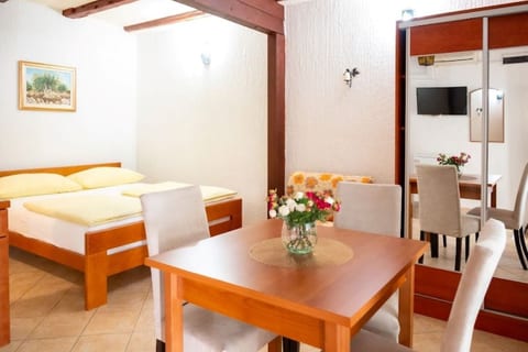 Apartment Luca - Unit 373107-13