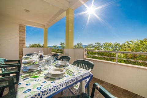 Apartments Saga - Unit 372104-13