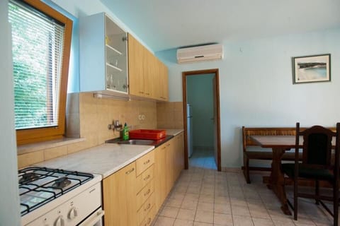 Apartments Luka - Unit 372107-13