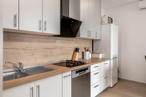 Apartment Uga - Unit 372113-13