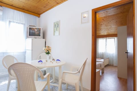 Apartments Ante - Unit 372114-13