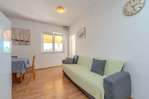 Apartments Mlađo - Unit 372143-13