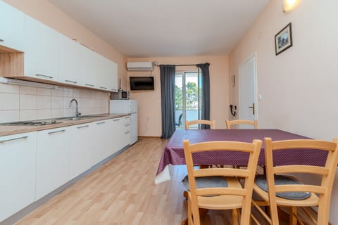 Apartments Mlađo - Unit 372144-13