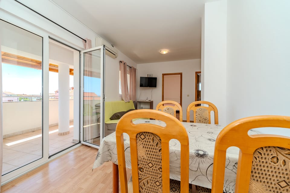 Apartments Mlađo - Unit 372145-13