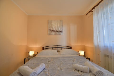 Apartments Mir - Unit 372155-13
