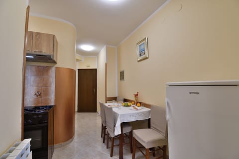 Apartments Mir - Unit 372156-13