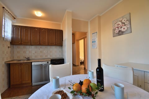 Apartment Nadica - Unit 372160-13