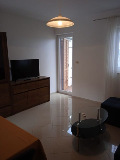 Apartment Griv - Unit 375236-13