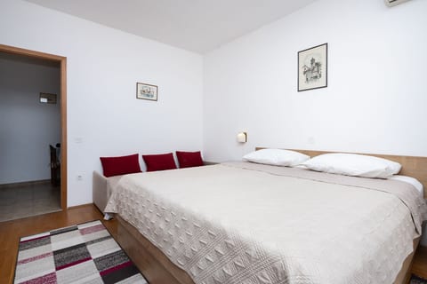 Apartments Vedra - Unit 372198-13
