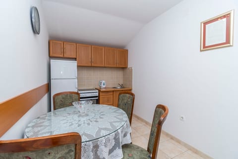 Apartment Ivica - Unit 373381-13