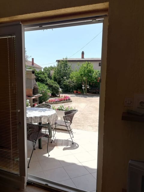 Apartments Pool - Unit 372242-13