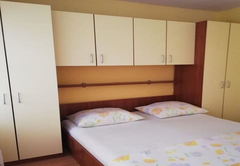 Apartments Pool - Unit 372242-13