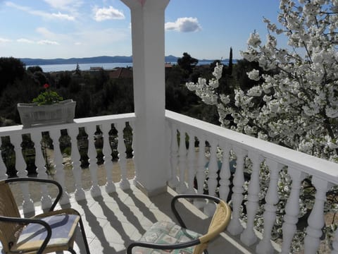 Apartments Pool - Unit 372244-13