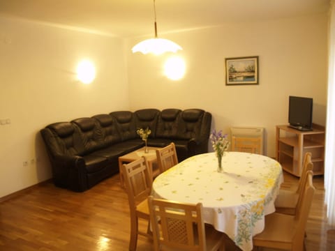 Apartments Zlatko - Unit 372307-13
