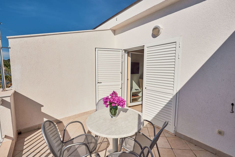 Apartments Sea front - Unit 372321-13 - Croatia