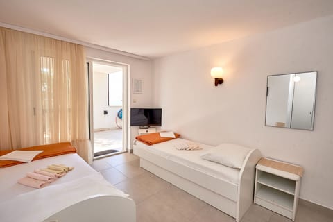 Apartments Sea front - Unit 372324-13
