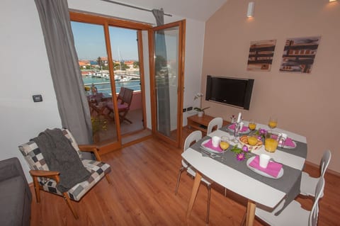 Apartments Ivan - Unit 372326-13