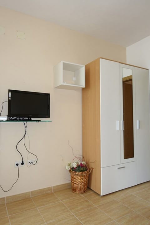 Apartments Ivo - Unit 372336-13
