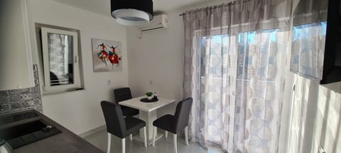 Apartments DaRi - Unit 372338-13