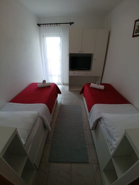 Apartment Svetka - Unit 372354-13