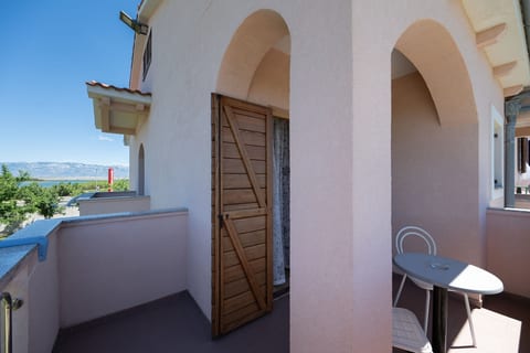 Apartments Armitage - Unit 372377-13