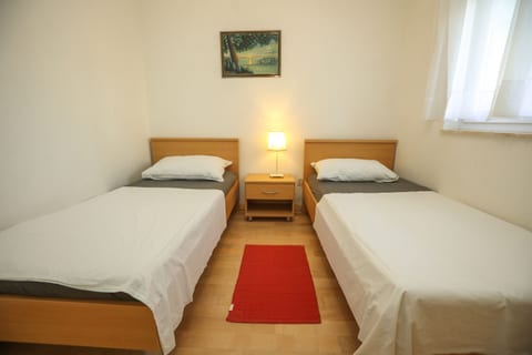 Apartments Teo - Unit 372398-13
