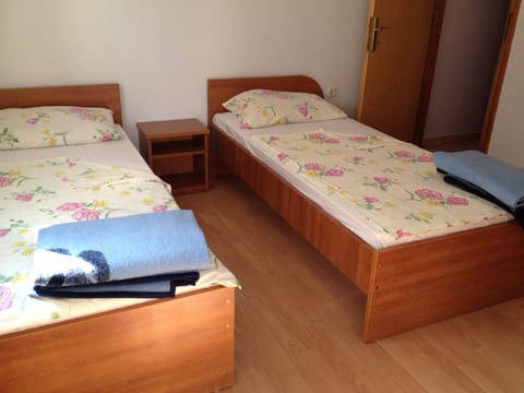 Apartments Sab - Unit 372403-13